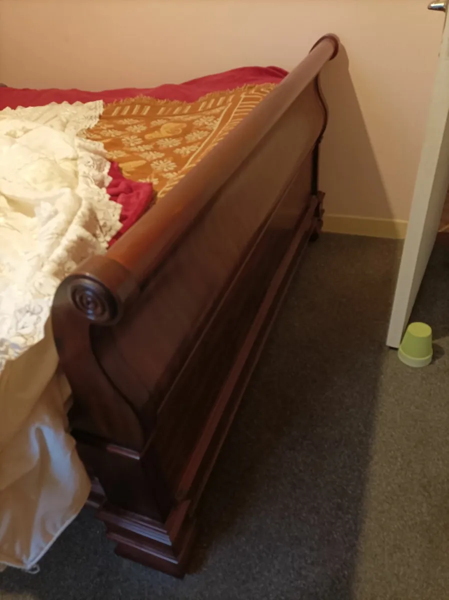 Sleigh Bed King Size - Image 4