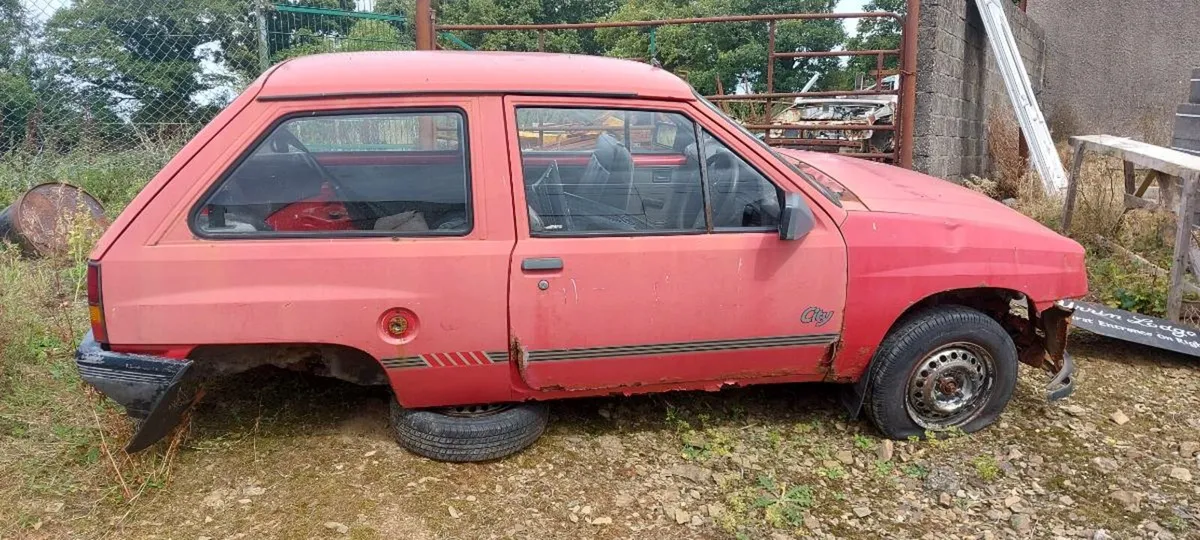 Breaking Opel Corsa Astra Vectra Vauxhall Nova - Image 3