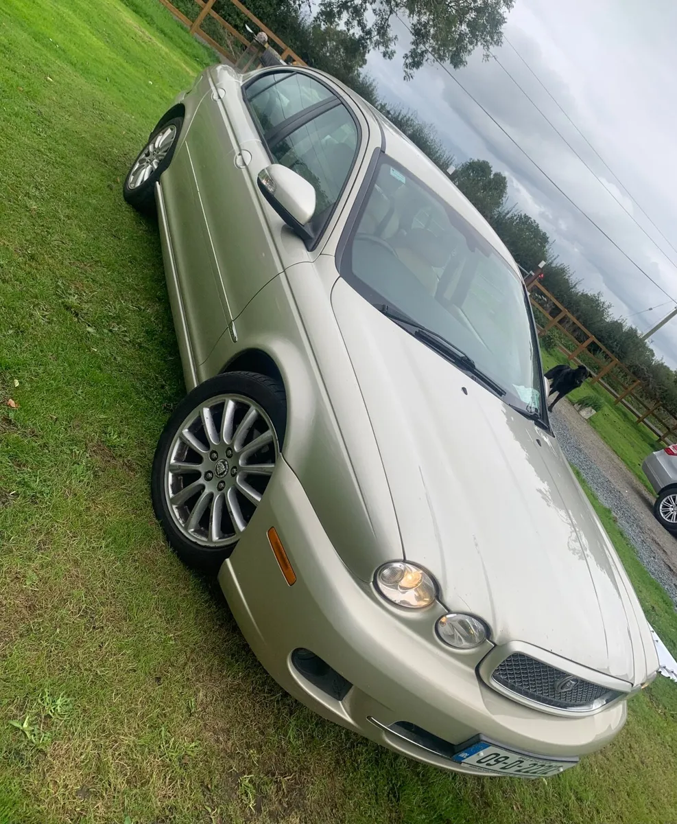 Jaguar X-Type 2009 - Image 1