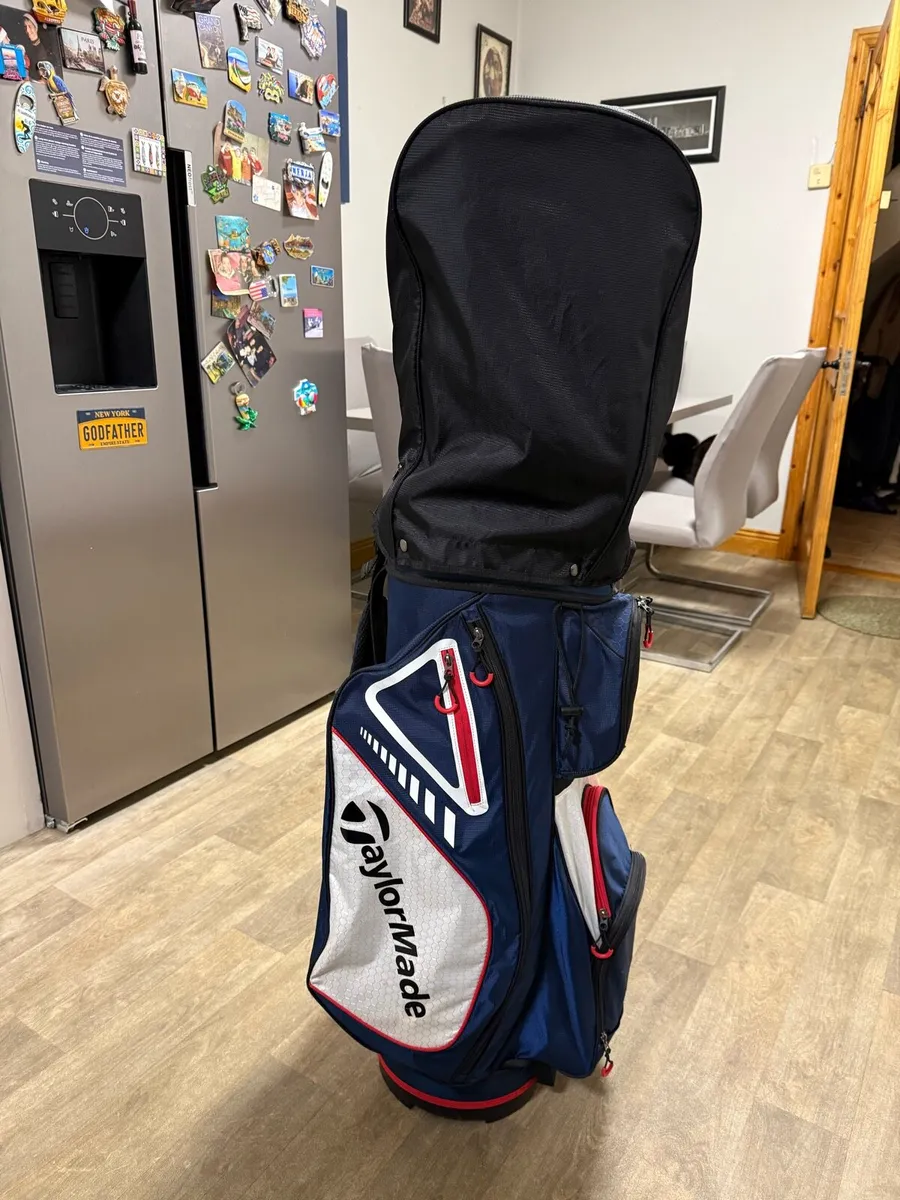 TaylorMade golf bag - Image 1