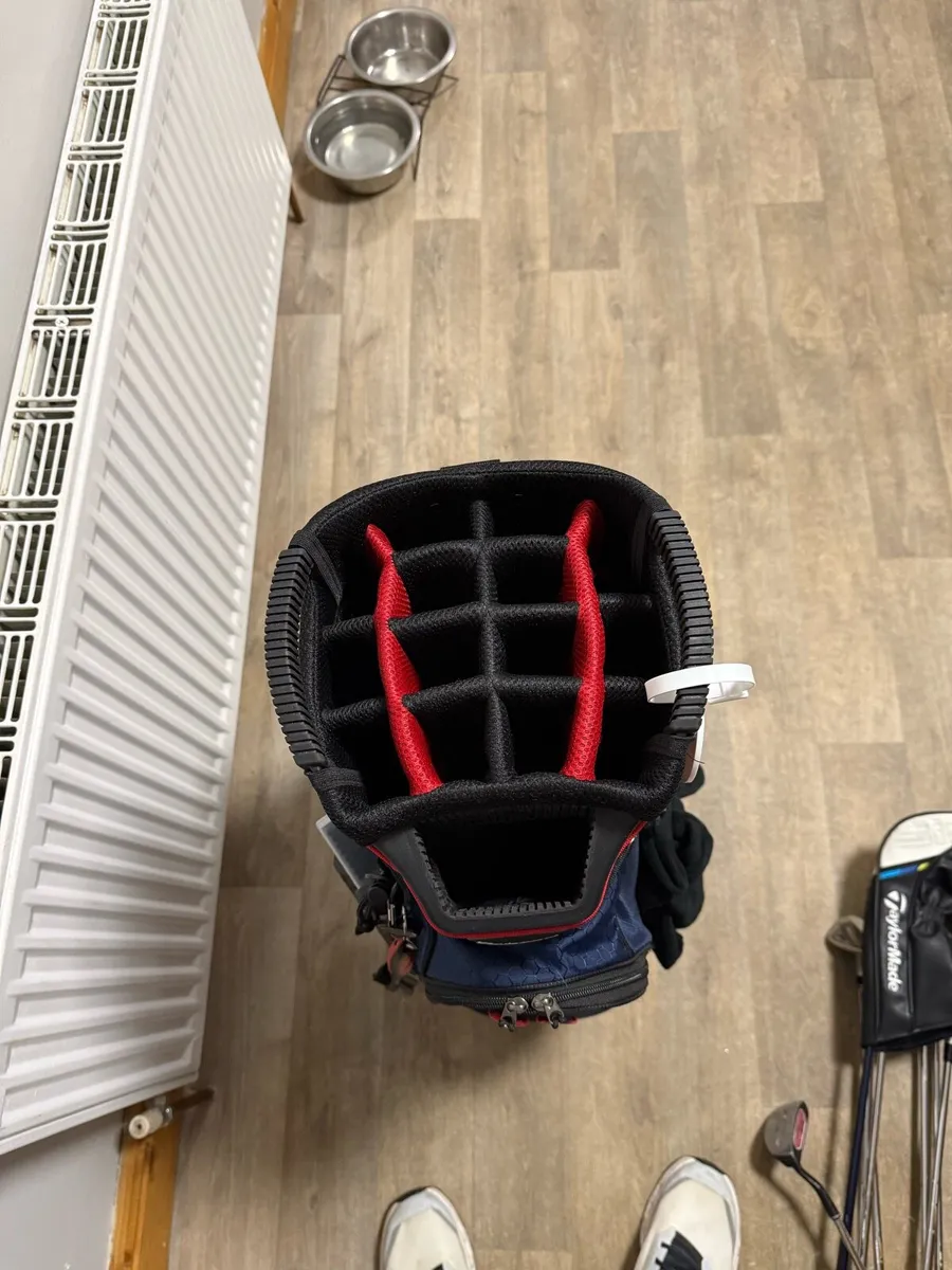 TaylorMade golf bag - Image 4