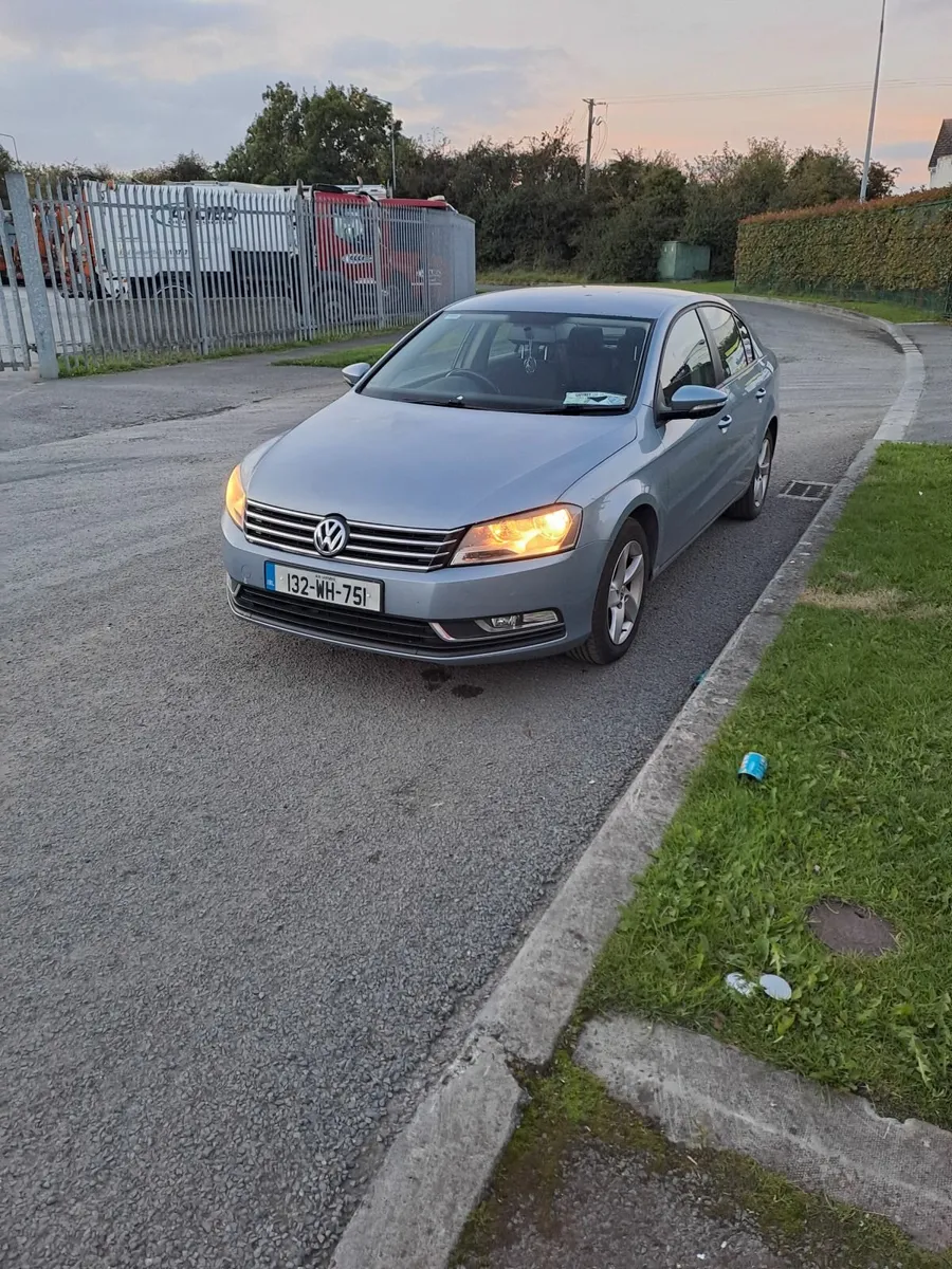 Volkswagen Passat 2013 - Image 1