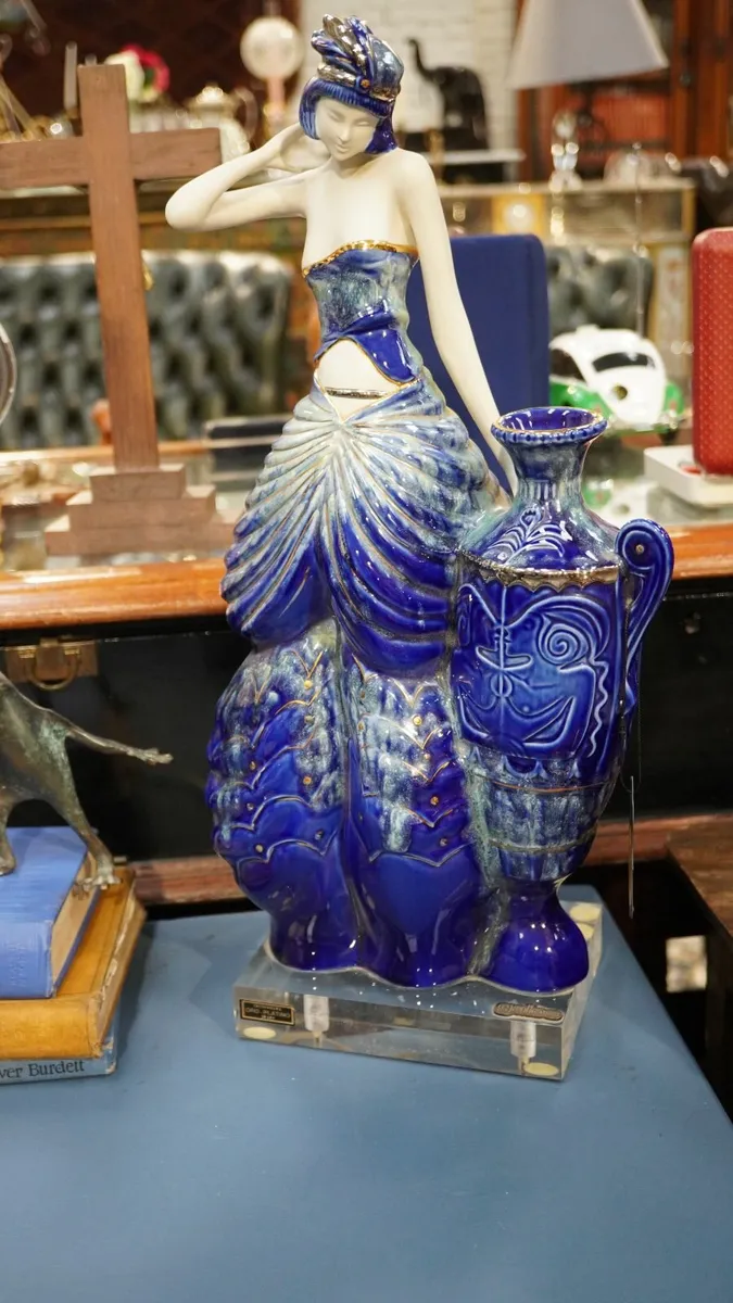 Decorative Art Deco-Style Ceramic Sculpture - Image 1