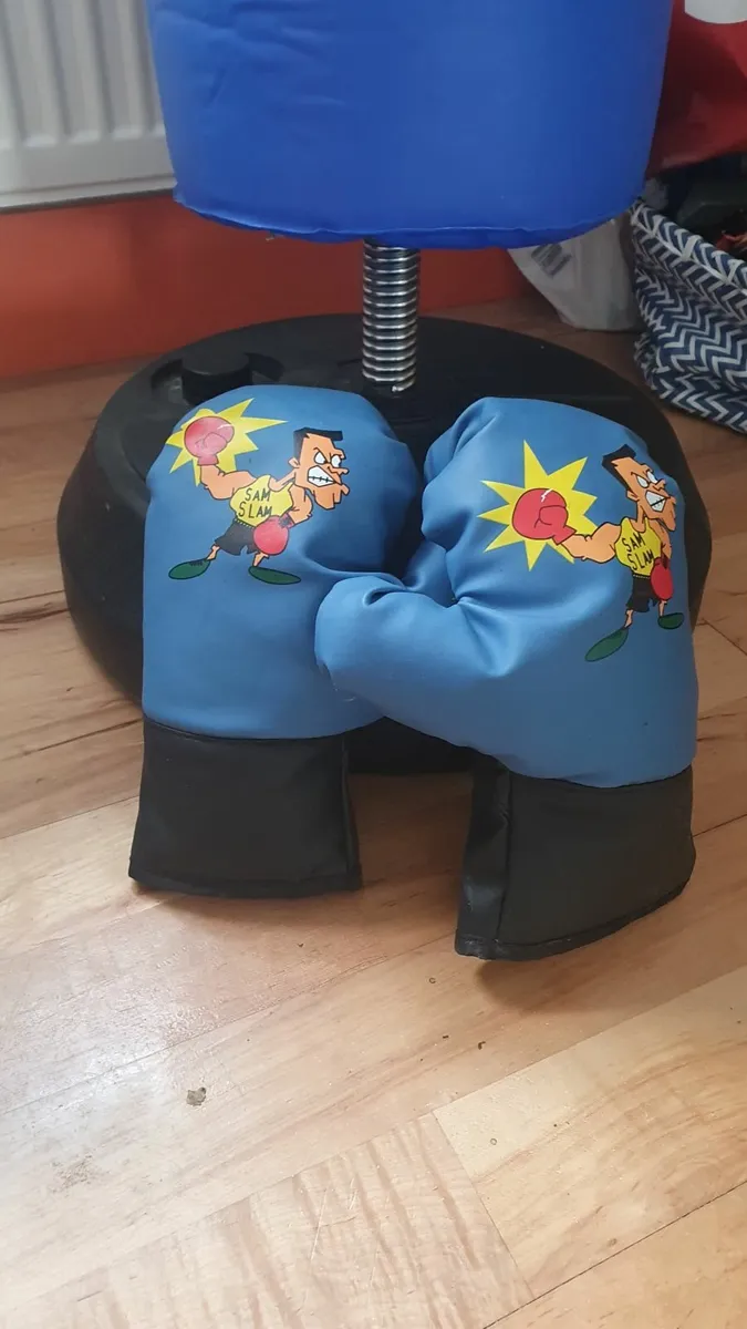 Sam Slam Boxing Stand with Gloves - Image 2