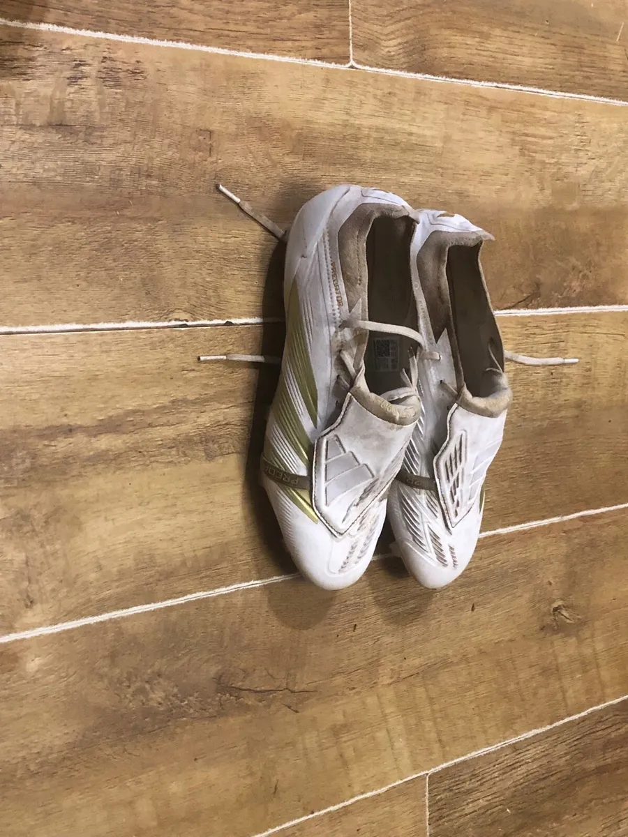 Adidas predator football boots - Image 3