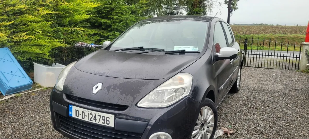 Renault Clio 2010 NCT and tax - Image 1