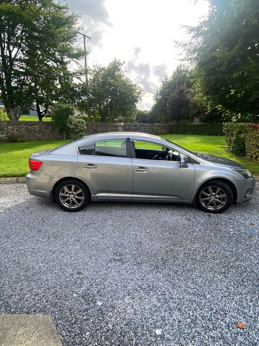 Toyota Avensis - Image 1