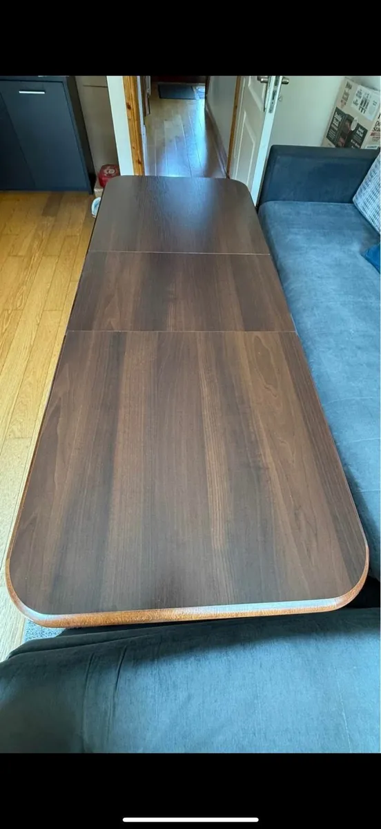 TABLE - Image 3