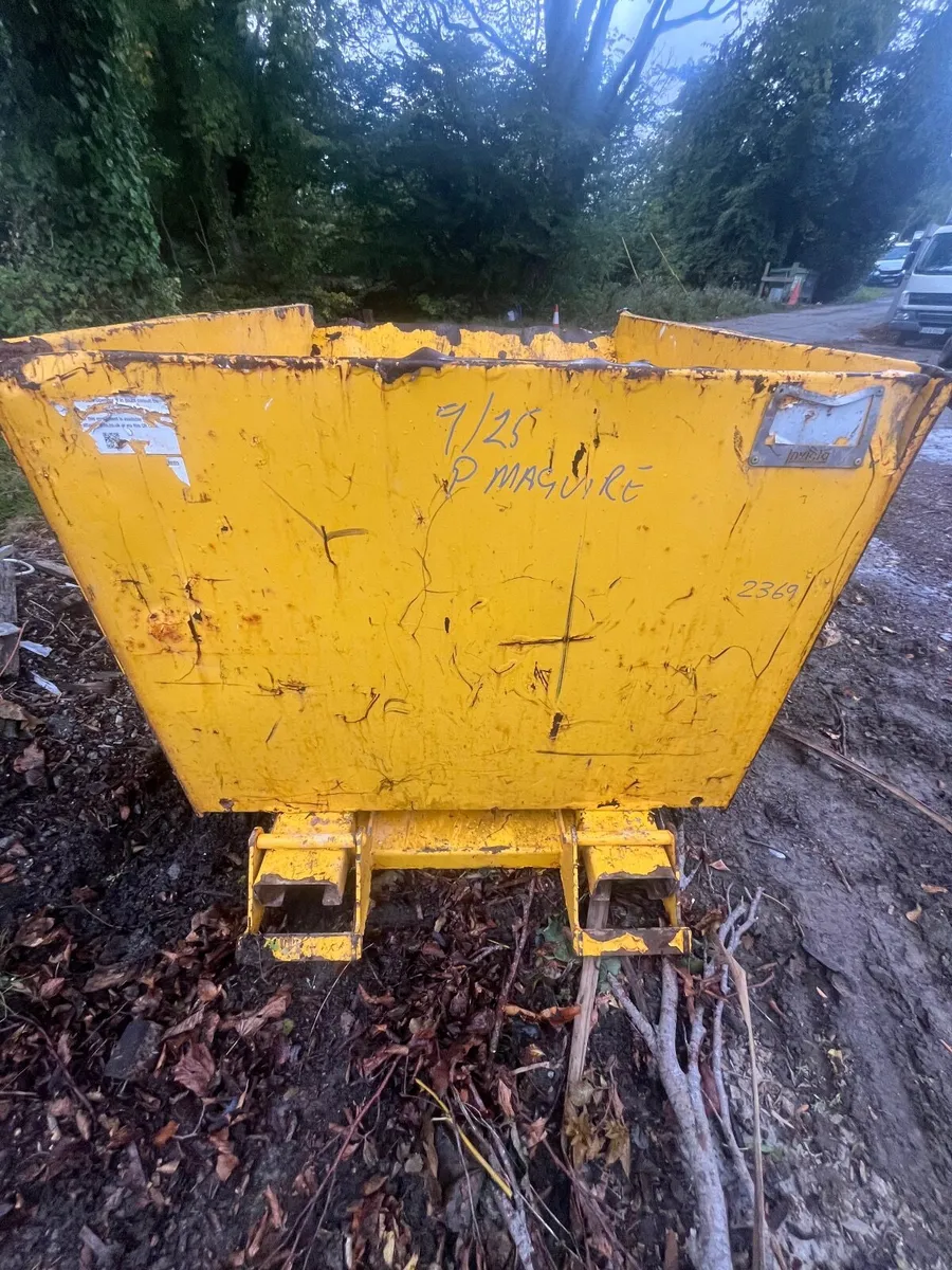 Forklift Tipping Skip Also Pallet Forks - Image 2