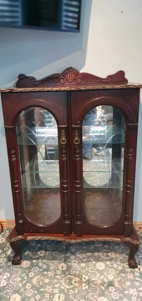 Mahogany display cabinet - Image 1