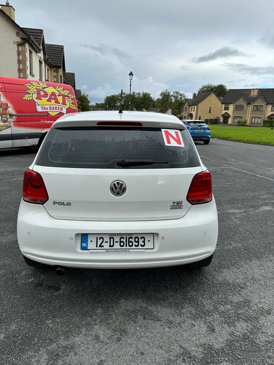 Volkswagen polo 2012 automatic - Image 3