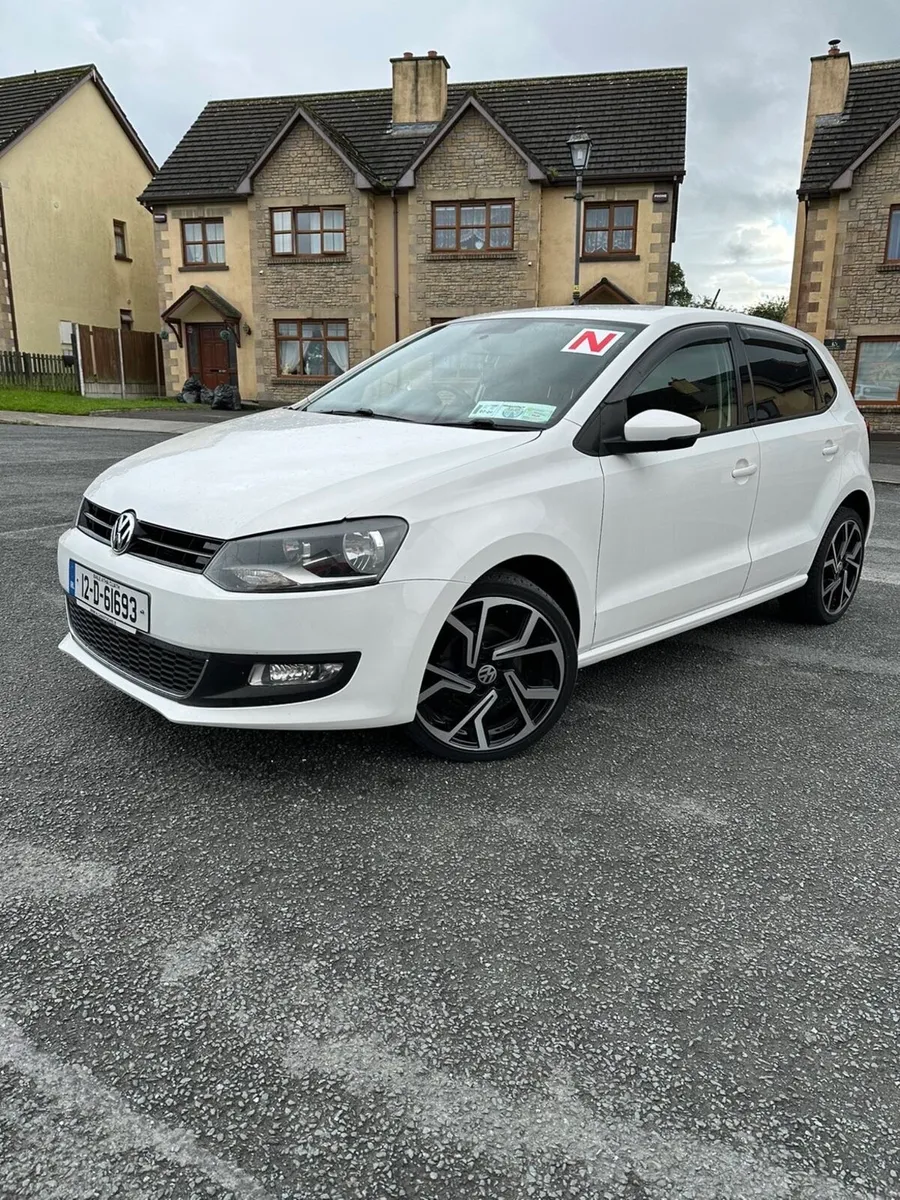 Volkswagen polo 2012 automatic - Image 4