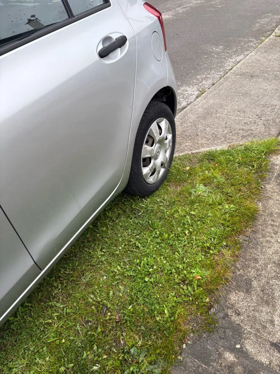 Car - Image 4