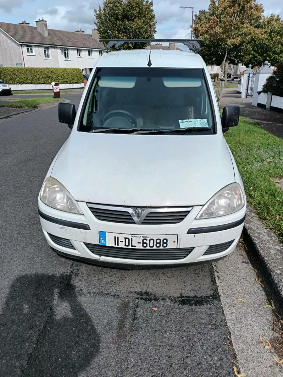 2011 vauxhall combo 1,3Cdti diesel taxed end month - Image 1
