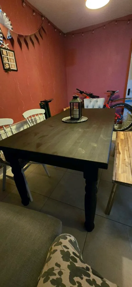 Kitchen table - Image 2