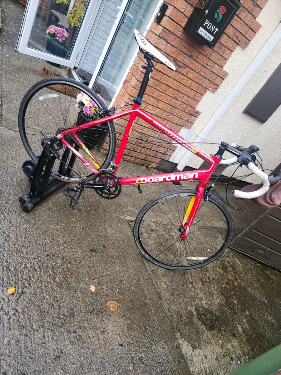Cboardman Bike with lifeline bike stand - Image 1