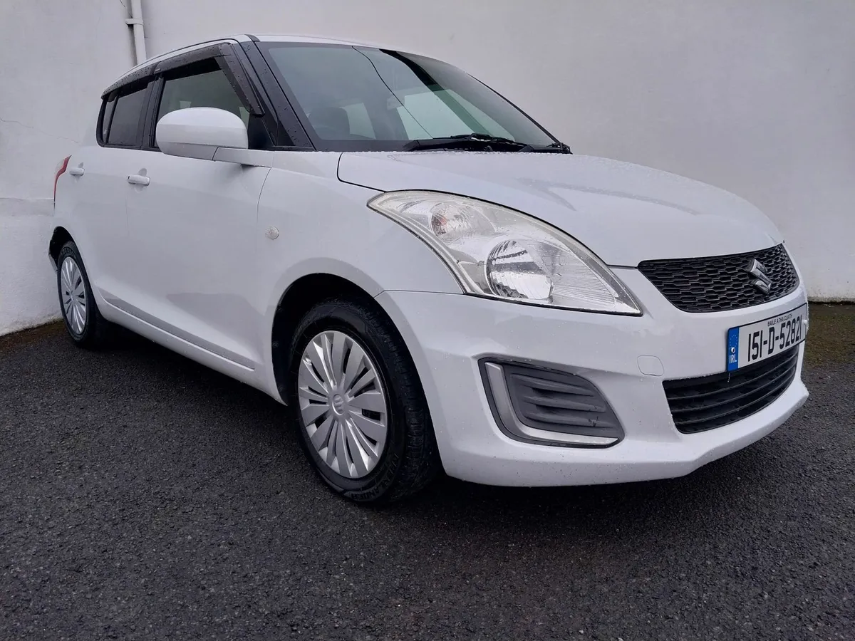 Excellent Condition, Auto, 2 Keys. - Image 3