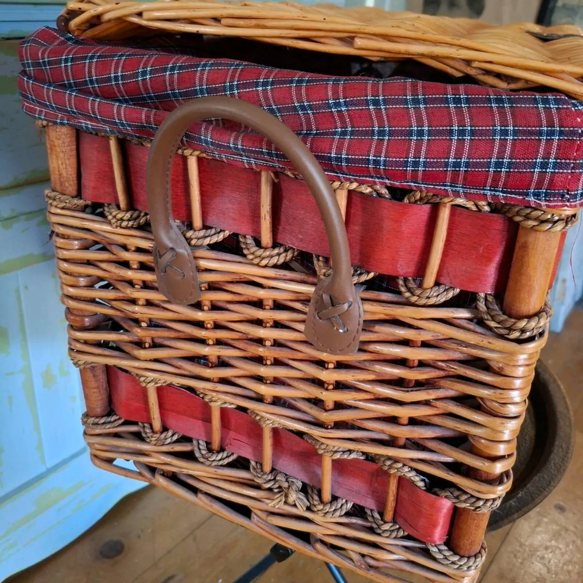 Wicker Woven Picnic Basket - Image 4