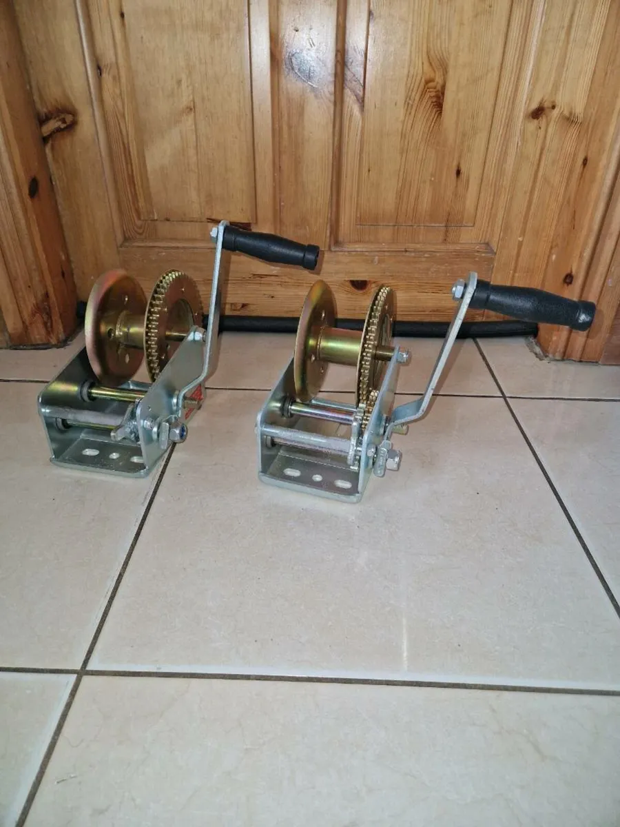 Hand winch 2500 lbs - Image 2