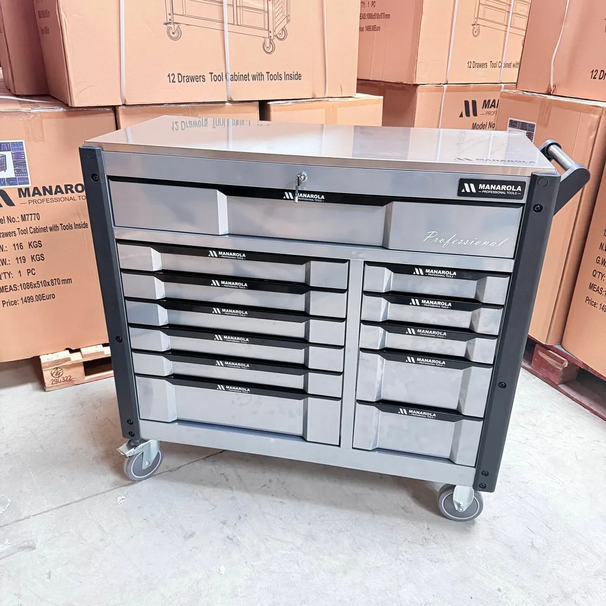 Manarola 12 drawer tool box with tools - Image 1