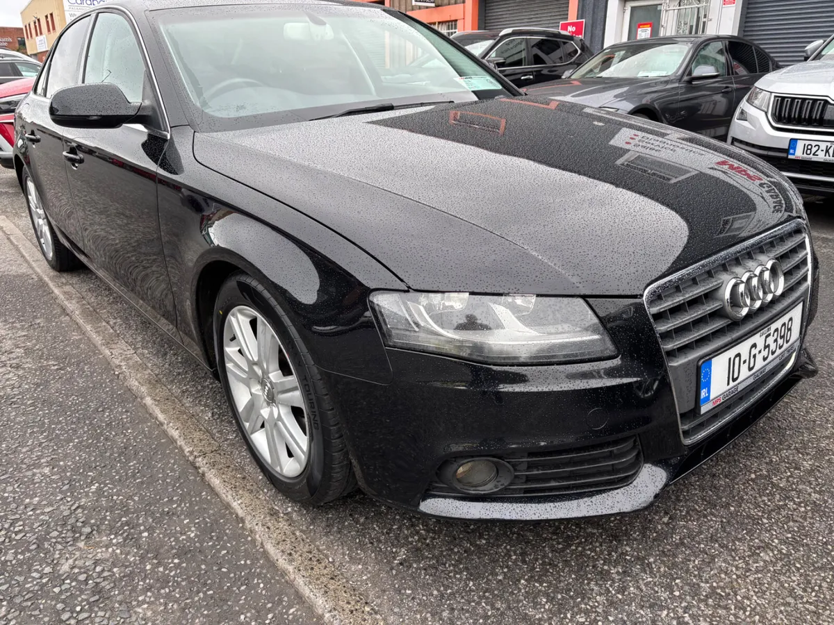 2010 Audi A4  2.0 TDI 136 BHP - Image 4
