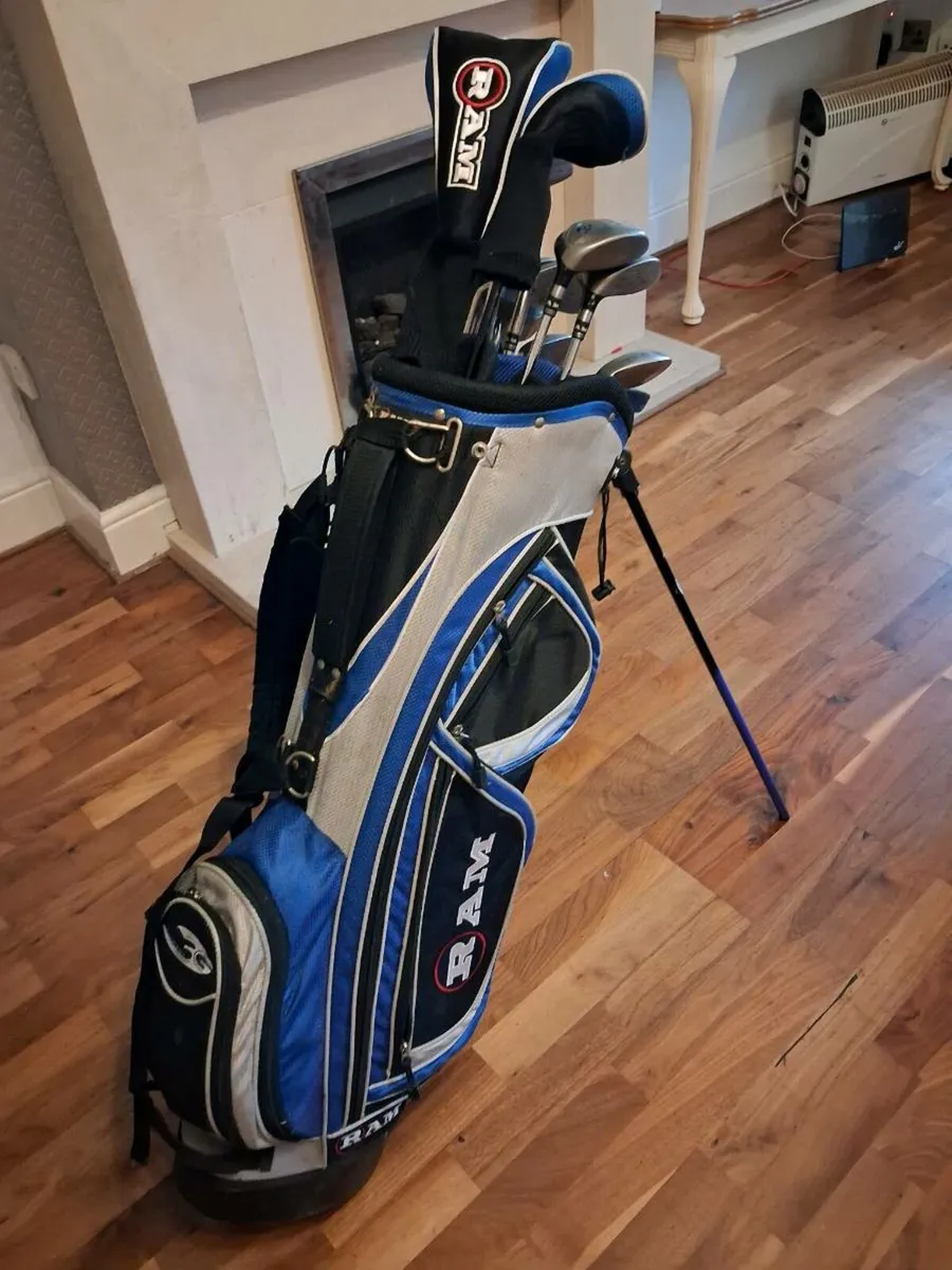 Set of golf clubs - Image 2