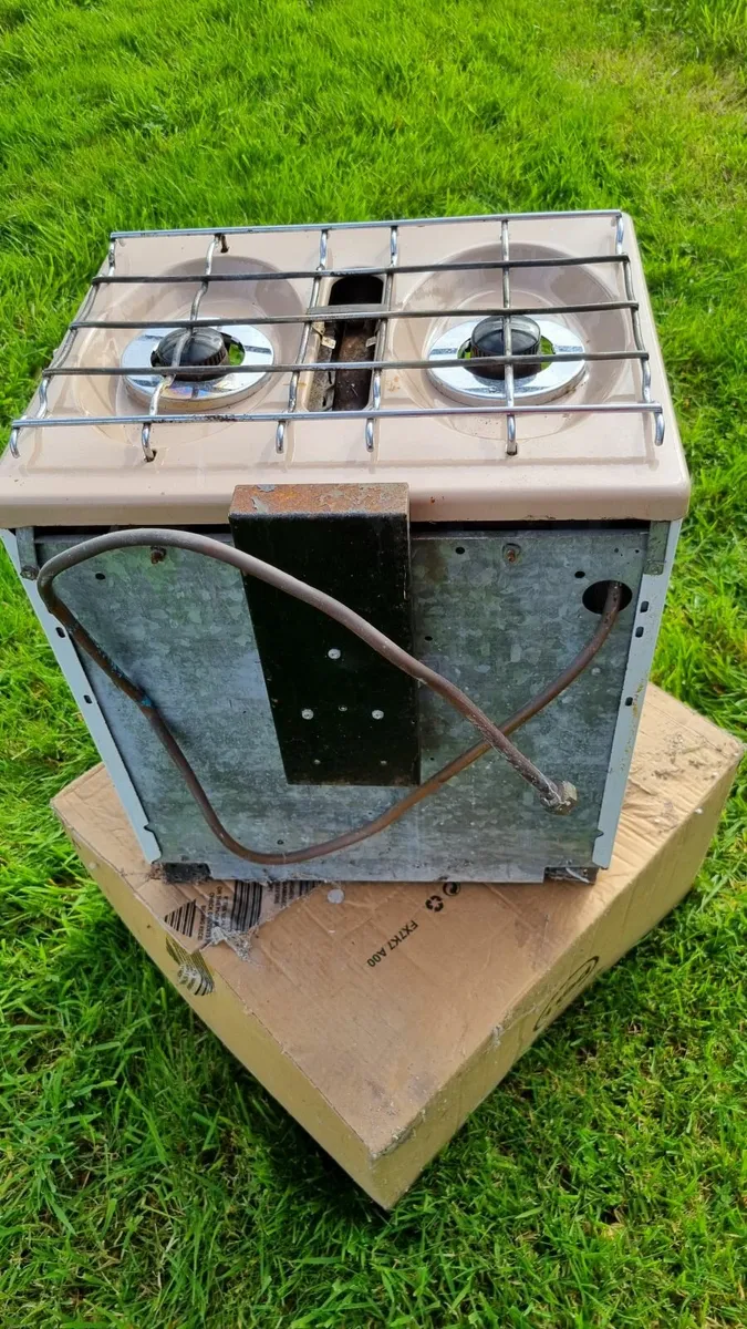Caravan Oven - Image 2