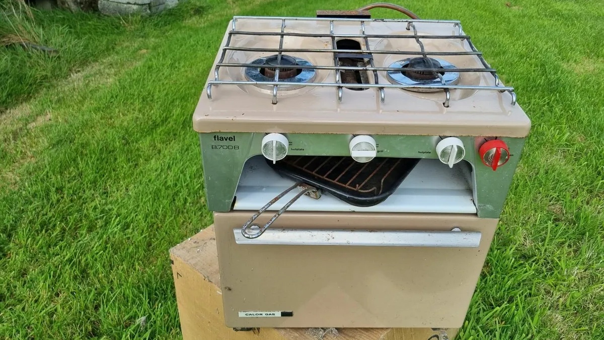 Caravan Oven - Image 3