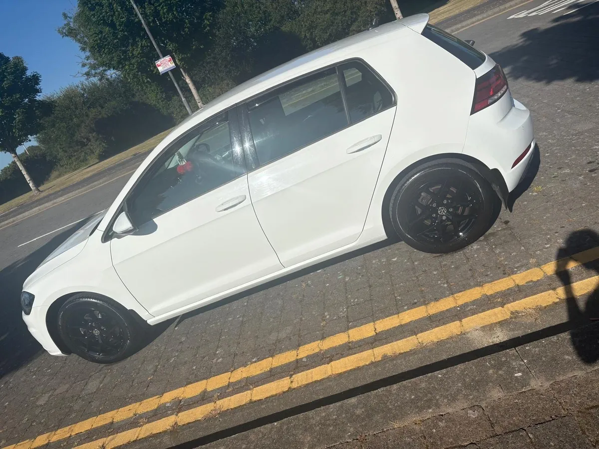 Volkswagen Golf 2018 - Image 2