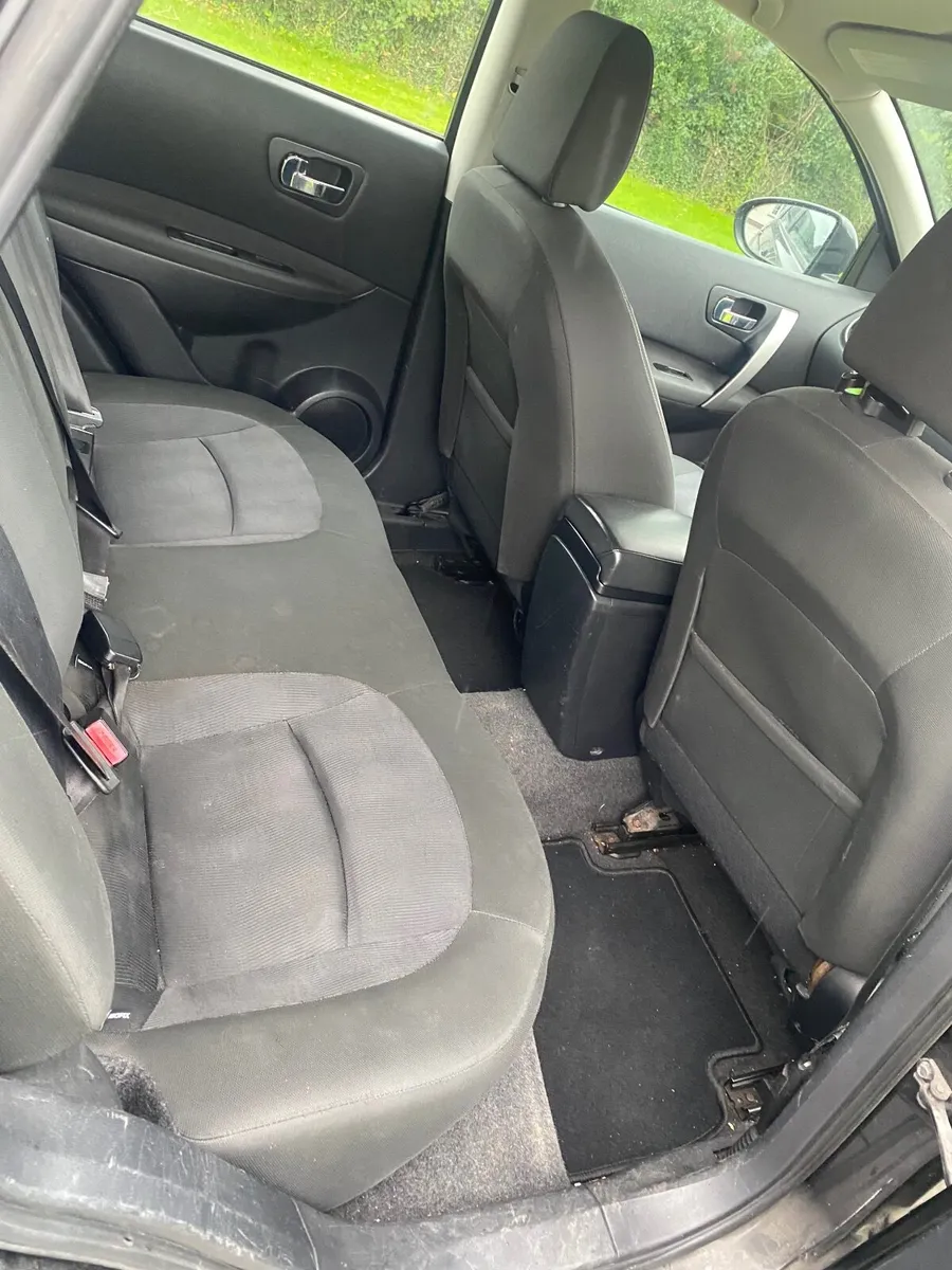 Nissan Qashqai 2011 - Image 2