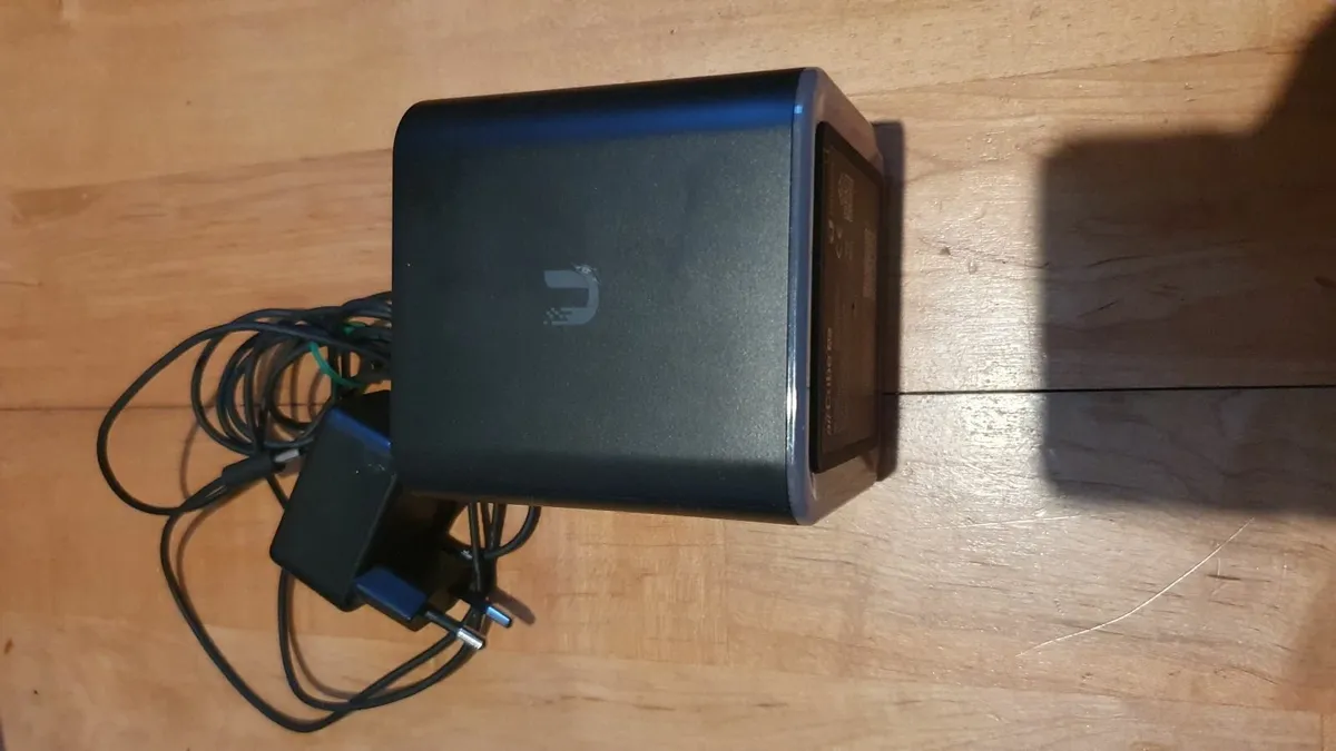 Router  Ubiquiti  airCube Home WiFi AP - Image 1