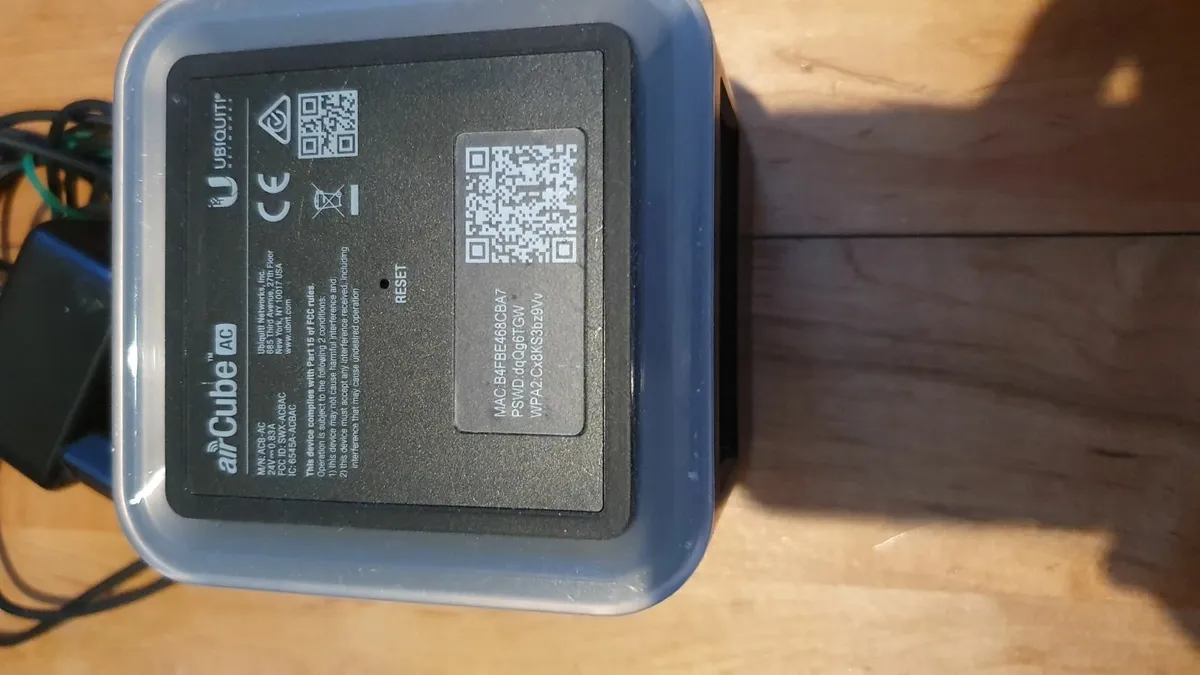 Router  Ubiquiti  airCube Home WiFi AP - Image 2