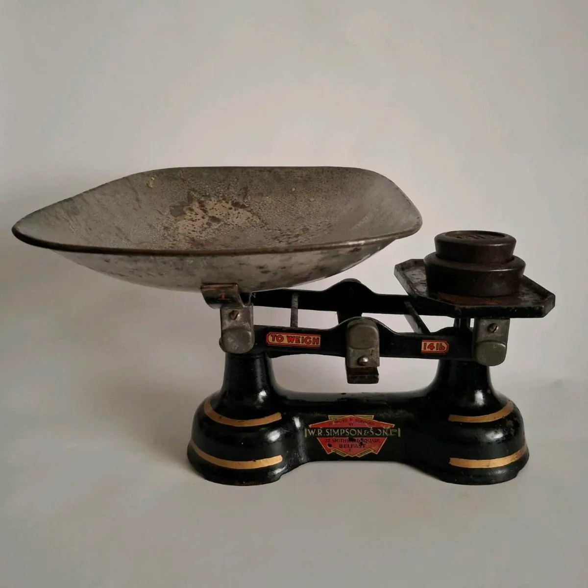 W.R. Simpson & Son Ltd Shop Scales - Image 1