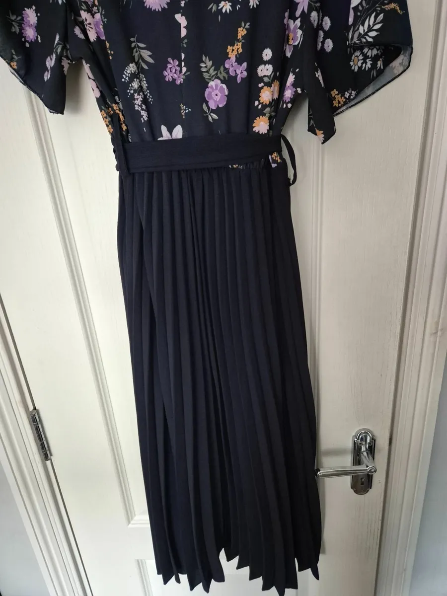 Ladies Navy occasion dress size 10-12 - Image 3