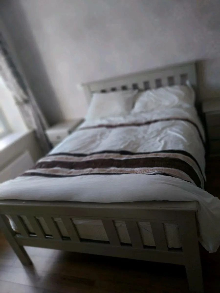 Double bed - Image 3