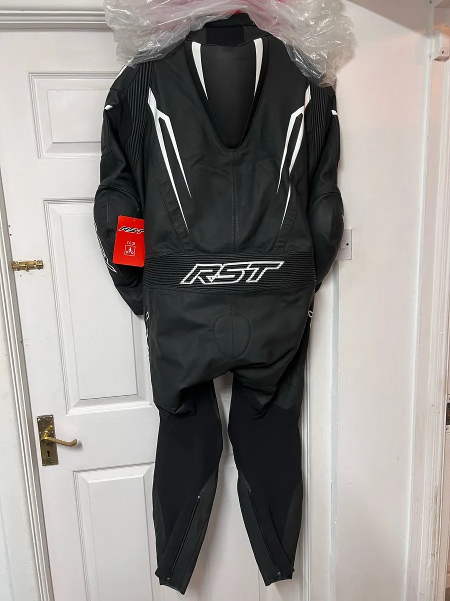 RST Tractech Evo 5 One Piece Leather Suit - Image 2