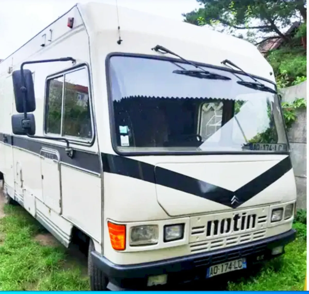 VINTAGE CITROEN NOTIN 7m long - Image 1