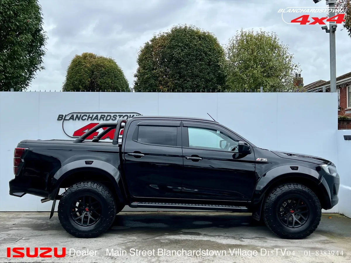 ISUZU DMAX ARCTIC TRUCK AT35 ONYX BLACK 4x4 - Image 4