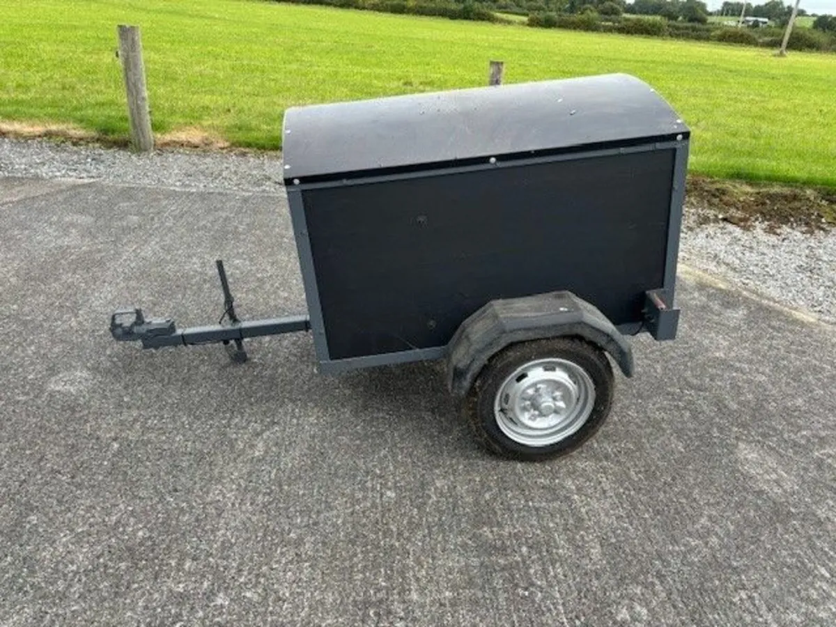 Dog Trailer - Image 4