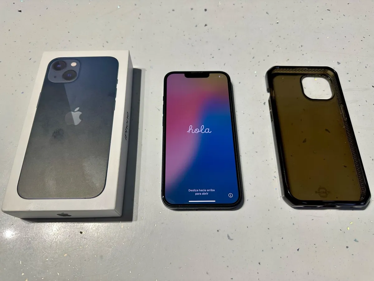 iPhone 13 - Image 1