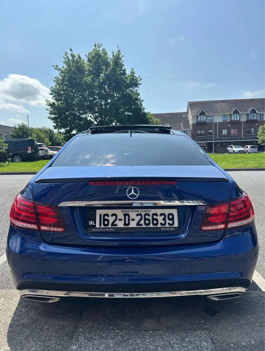 Mercedes E220D AMG Line - Image 4