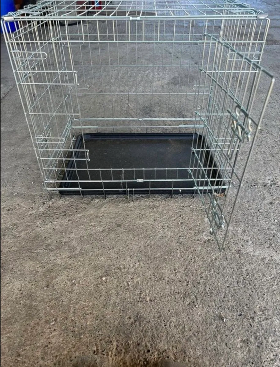 Dog crate - Image 1