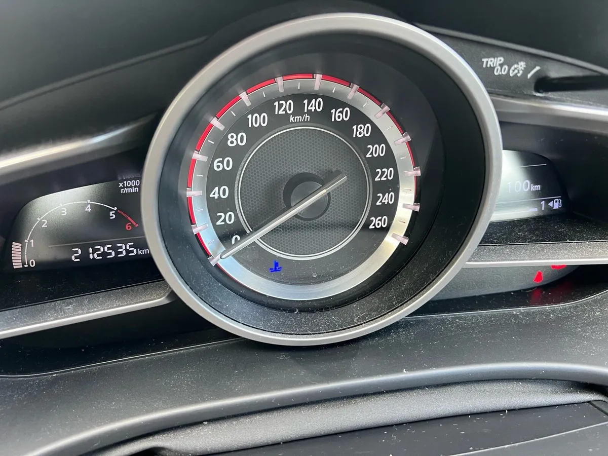 Mazda 3 - Image 4