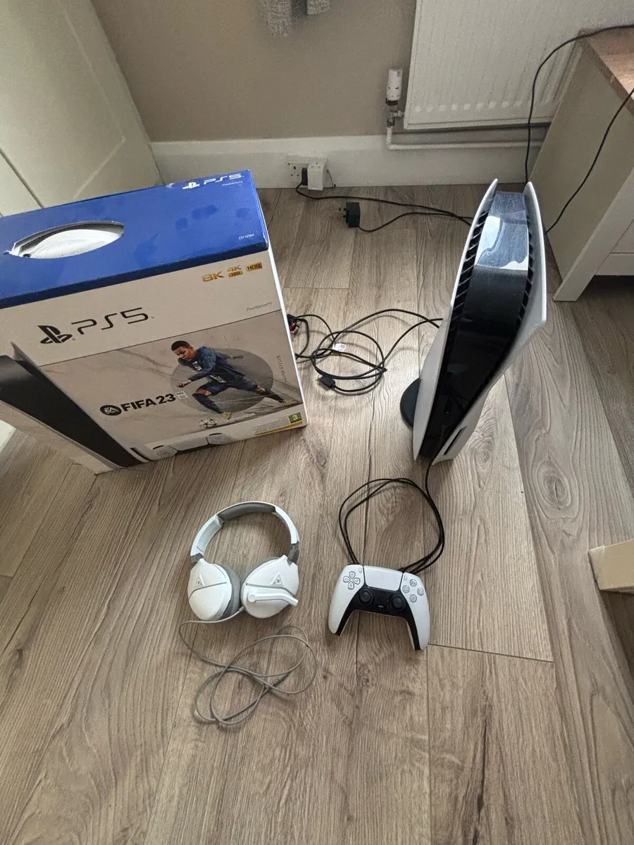 PlayStation 5 - Image 1