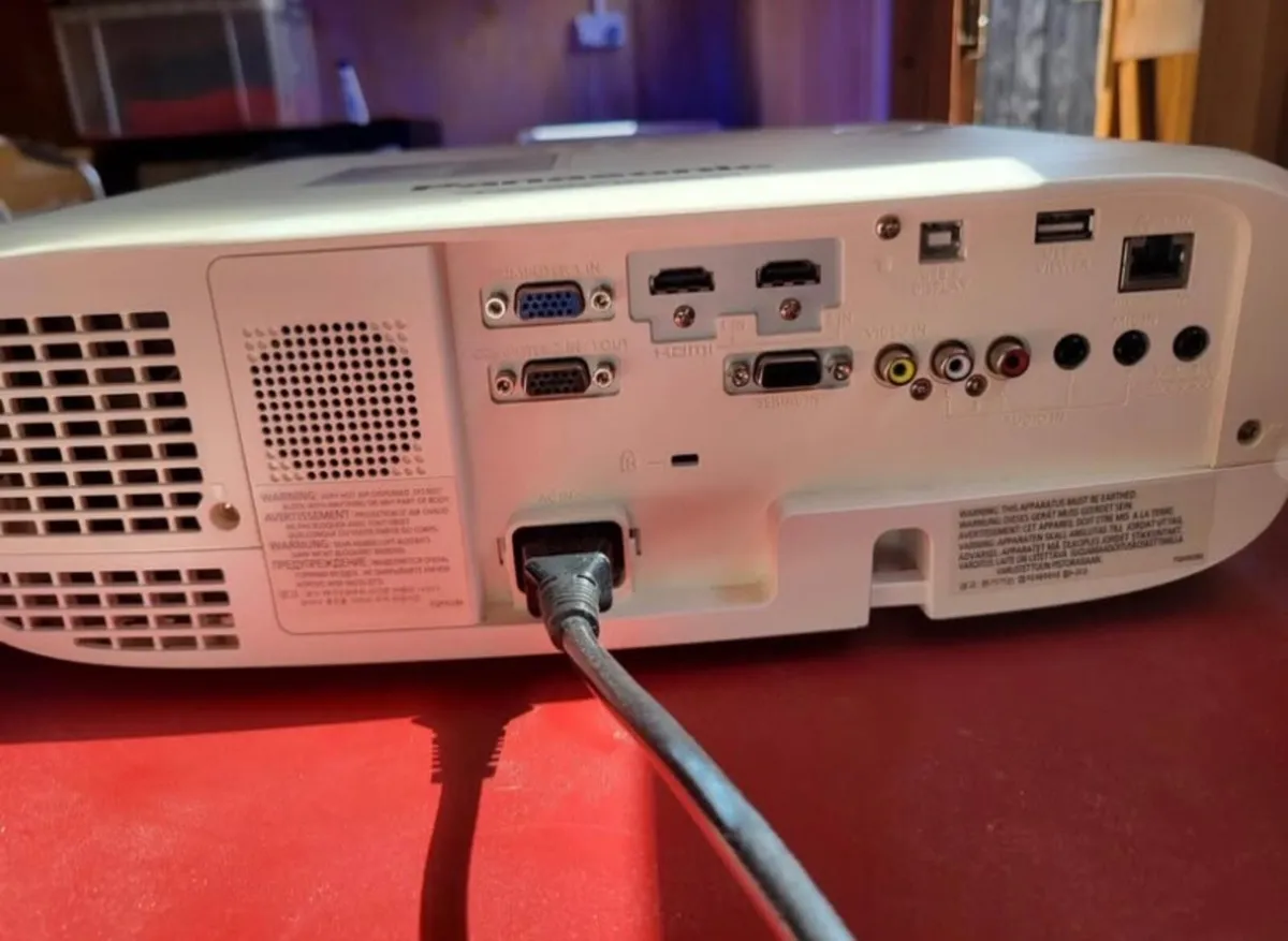 Digital projector - Panasonic - Image 4