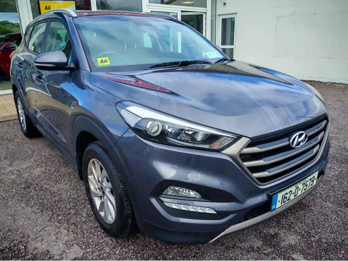 HYUNDAI TUCSON EXECUTIVE 5DR - Image 1