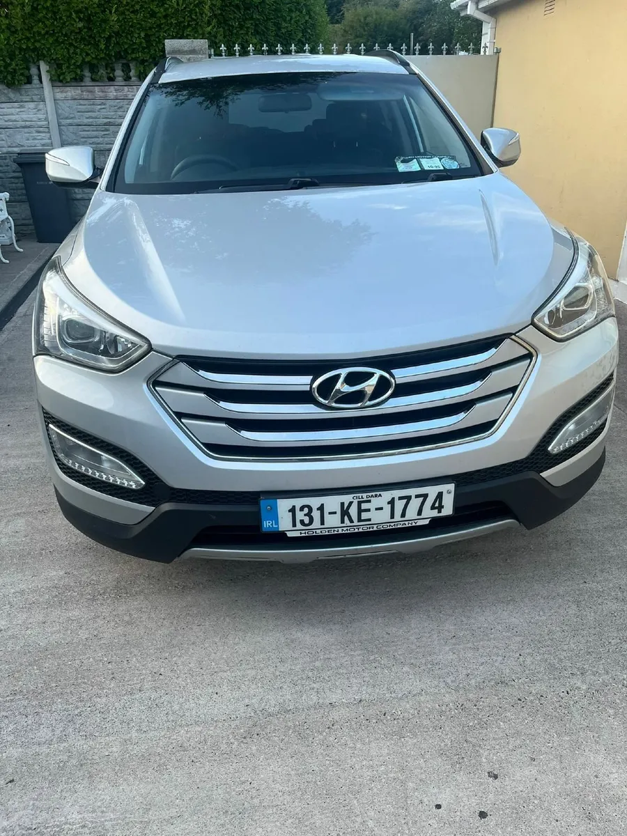 Hyundai Santa Fe 2013  new nct - Image 1