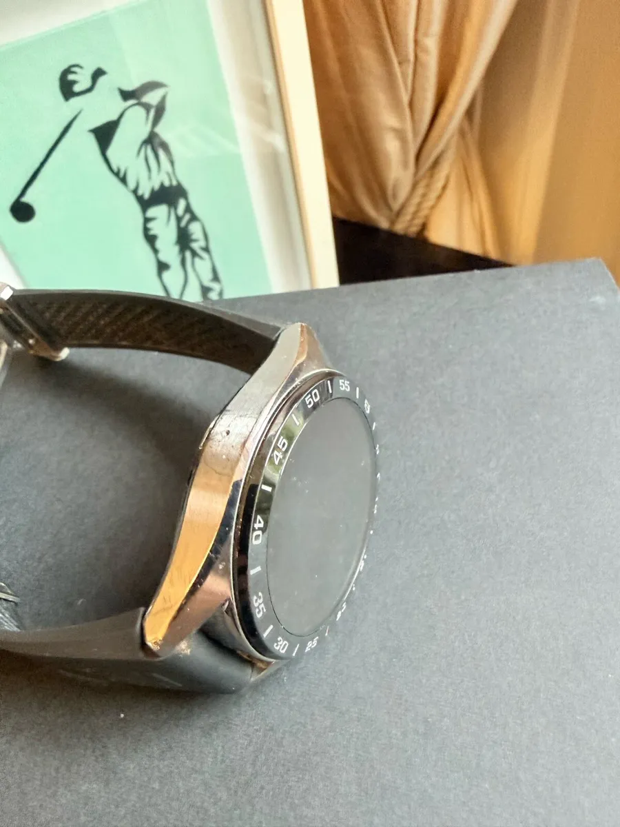 TAG Heuer E4 Connected (2022 model) - Image 2
