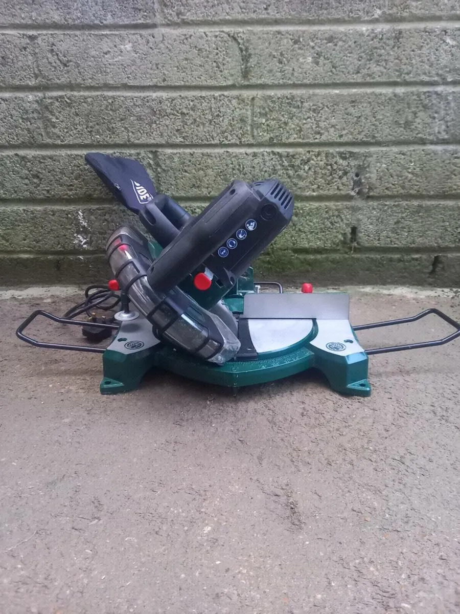 Mitre Saw - Image 4
