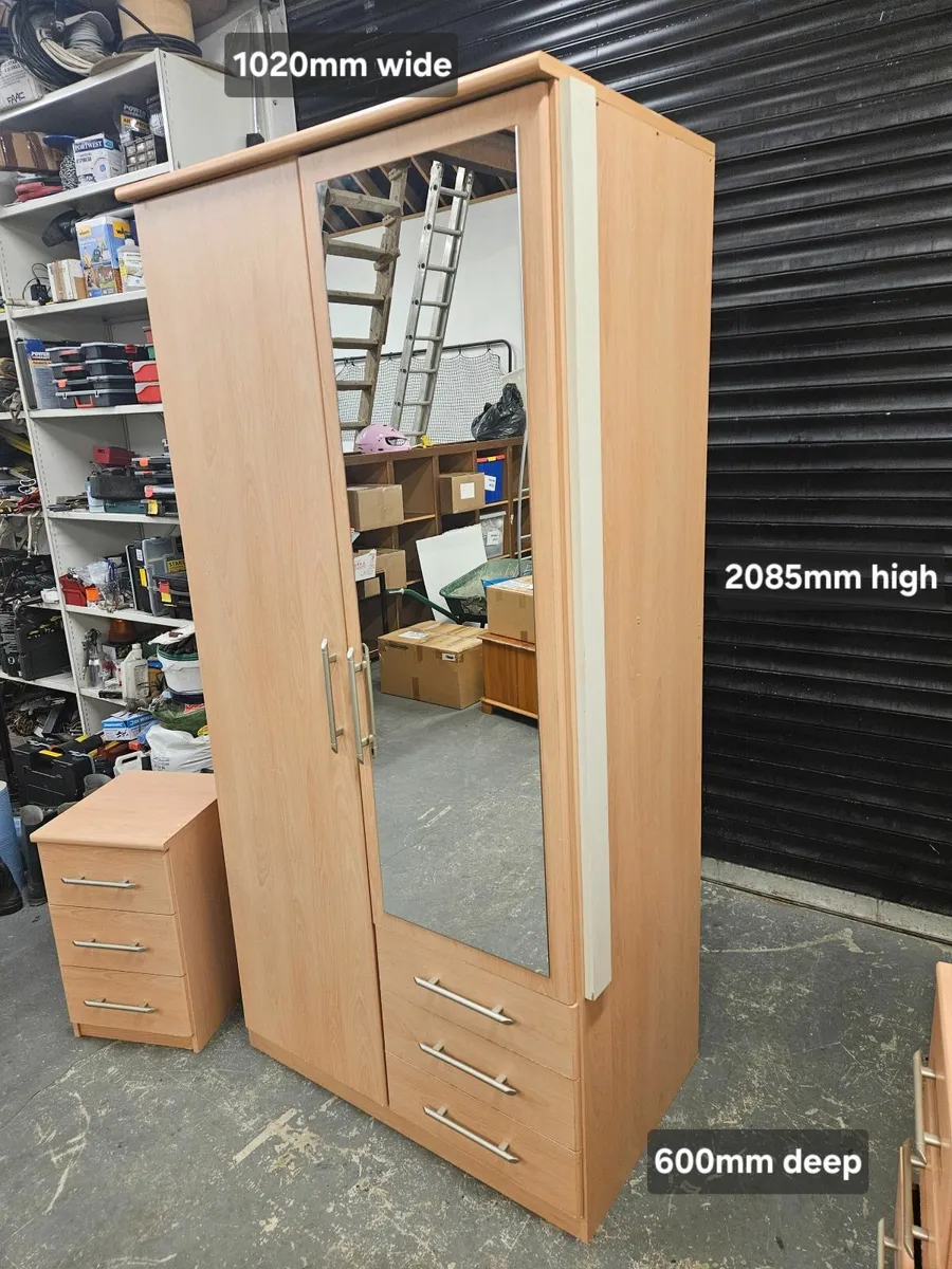 wardrobe, chest of drawers, locker - Image 3